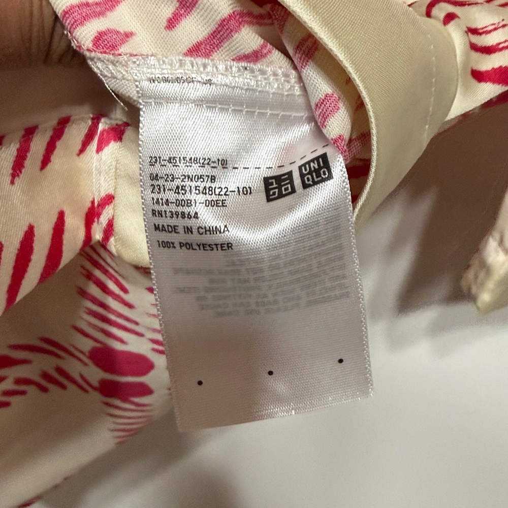 Marni x Uniqlo Oversized Open Collar Short Sleeve Shirt in Fuchsia and Ivory - Picture 7 of 11
